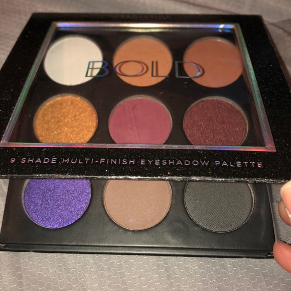 BRAND NEW ❣️9 Shade Mult-Finish Eyeshadow Palette - Picture 1 of 5